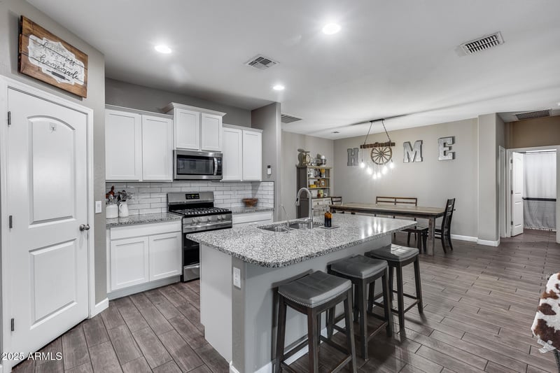 13657 Paso Trl, Peoria, AZ 85383