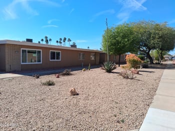 13663 109th Ave, Sun City, AZ 85351