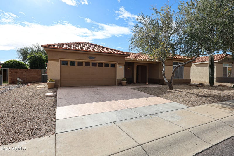 13665 W Antelope Dr, Sun City West, AZ 85375