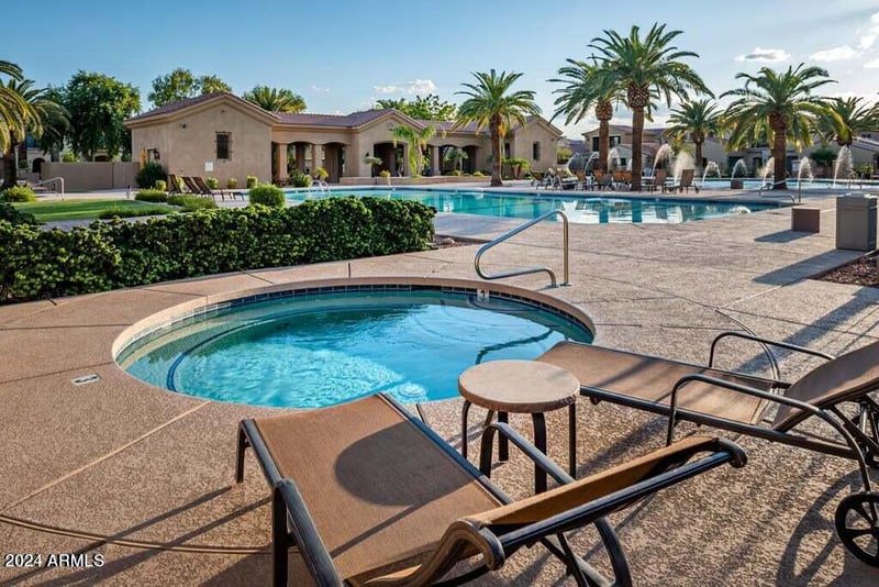1367 Country Club Dr #1118, Mesa, AZ 85210