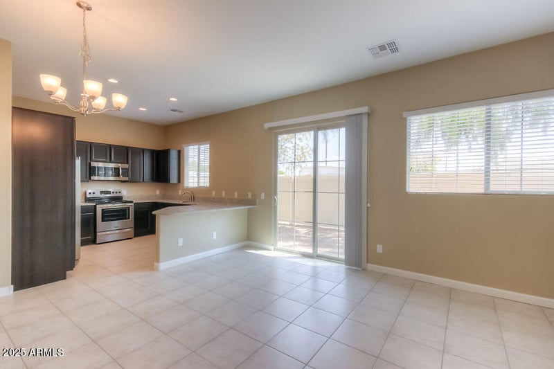 1367 Country Club Dr #1200, Mesa, AZ 85210