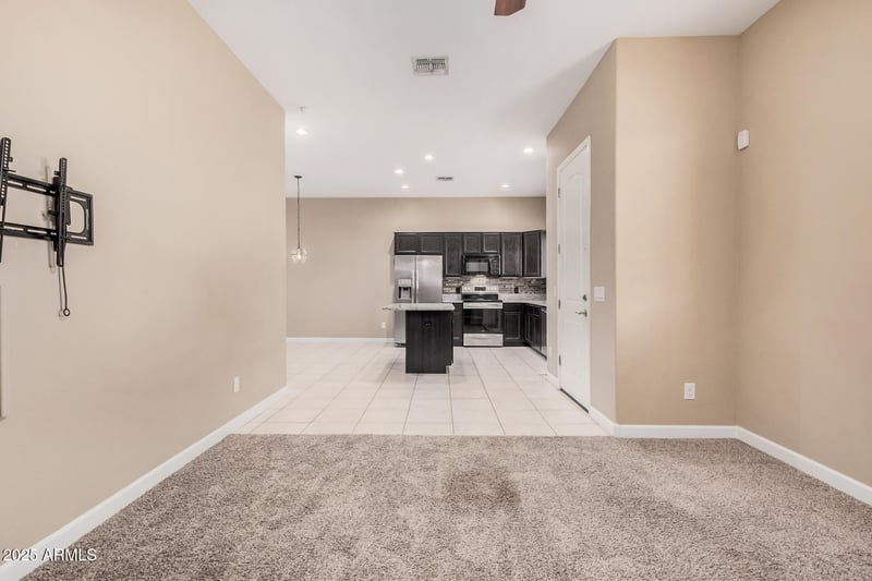 1367 Country Club Dr #1327, Mesa, AZ 85210
