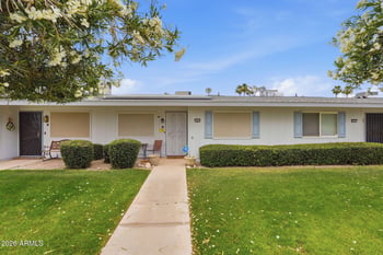 13673 Garden Court Dr, Sun City, AZ 85351