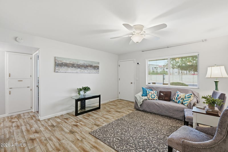 13673 Garden Court Dr, Sun City, AZ 85351