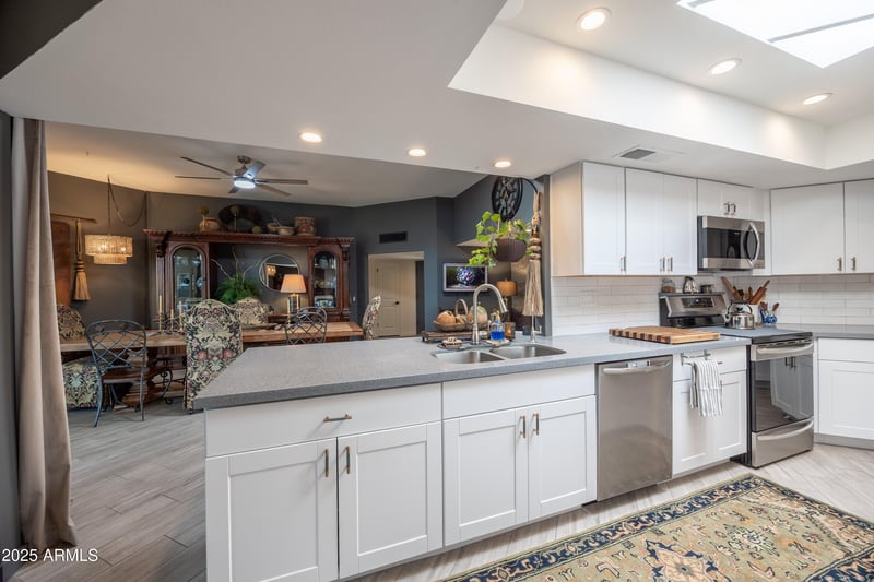13679 108th Dr, Sun City, AZ 85351
