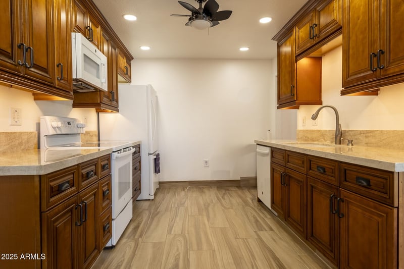 13685 108th Dr, Sun City, AZ 85351