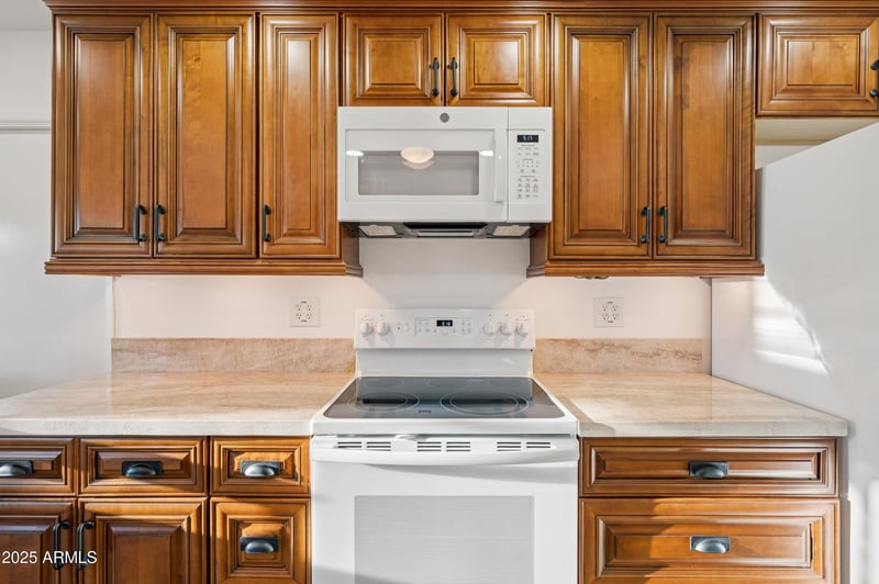 13685 108th Dr, Sun City, AZ 85351