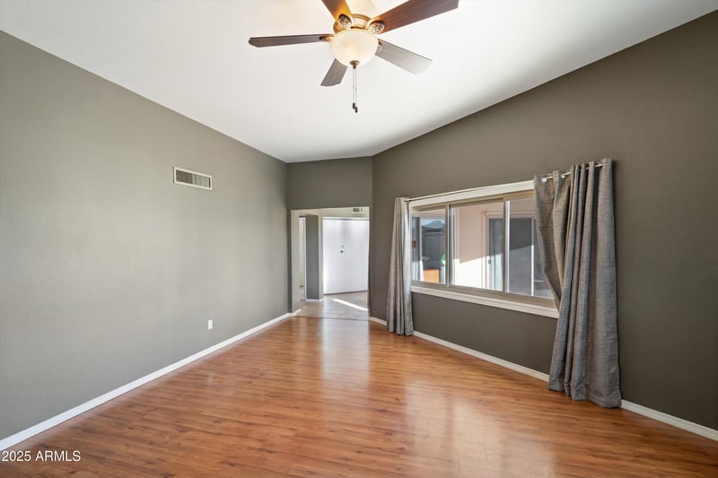 13685 108th Dr, Sun City, AZ 85351