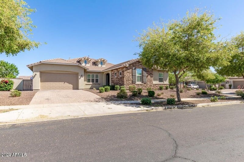 13695 148th Dr, Surprise, AZ 85379