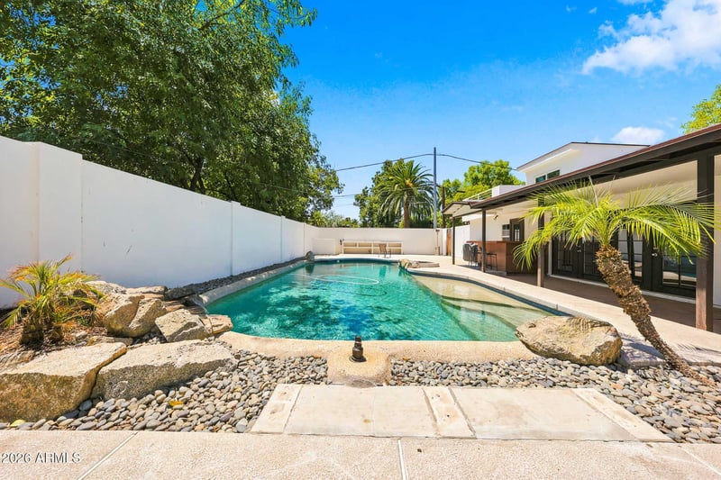 137 E Vista Del Cerro Dr, Tempe, AZ 85281