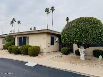 13705 98th Ave #B, Sun City, AZ 85351