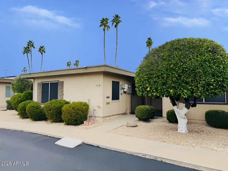 13705 N 98th Ave #B, Sun City, AZ 85351