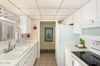 13709 98th Ave #B, Sun City, AZ 85351