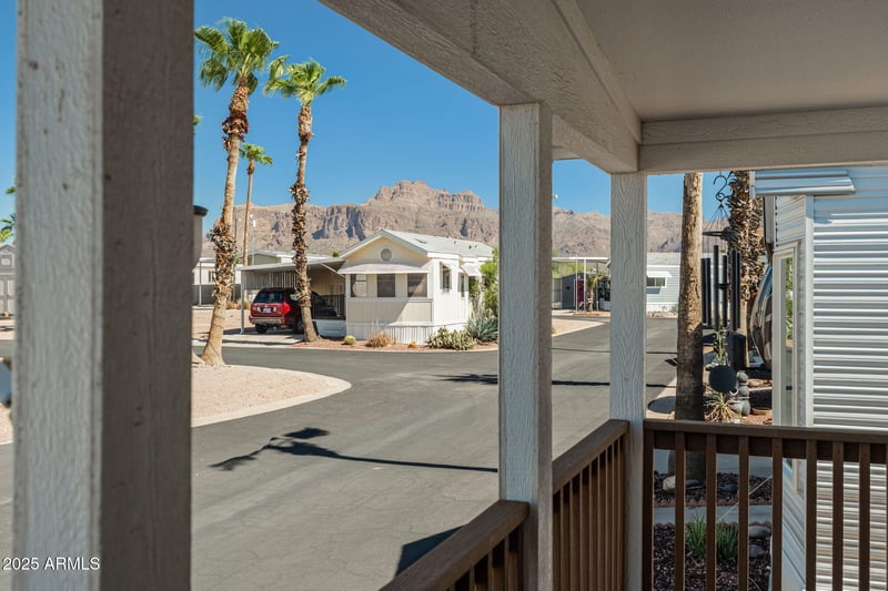 1371 4th Ave #145, Apache Junction, AZ 85119