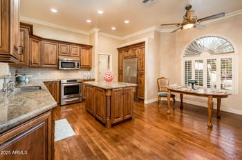 1371 Shamrock St, Gilbert, AZ 85295