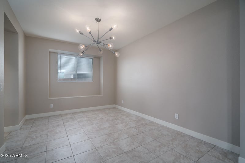 13710 174th Ln, Surprise, AZ 85388