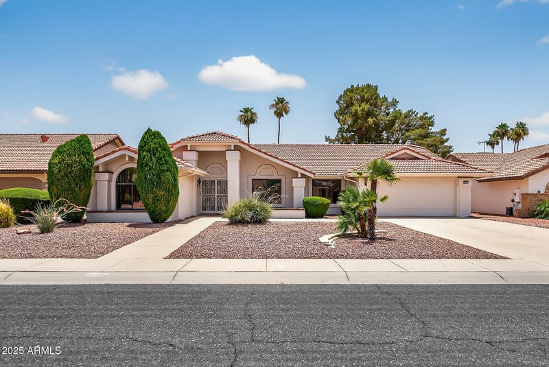 13711 Gable Hill Dr, Sun City West, AZ 85375