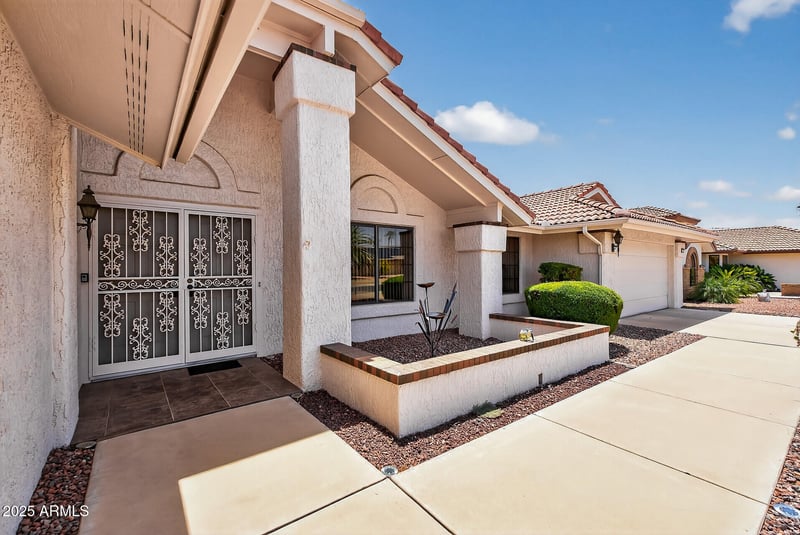 13711 Gable Hill Dr, Sun City West, AZ 85375