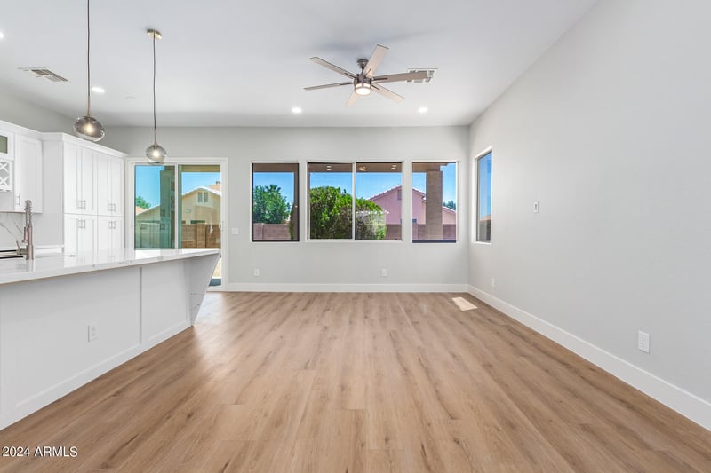 13711 Tara Ln, Surprise, AZ 85374