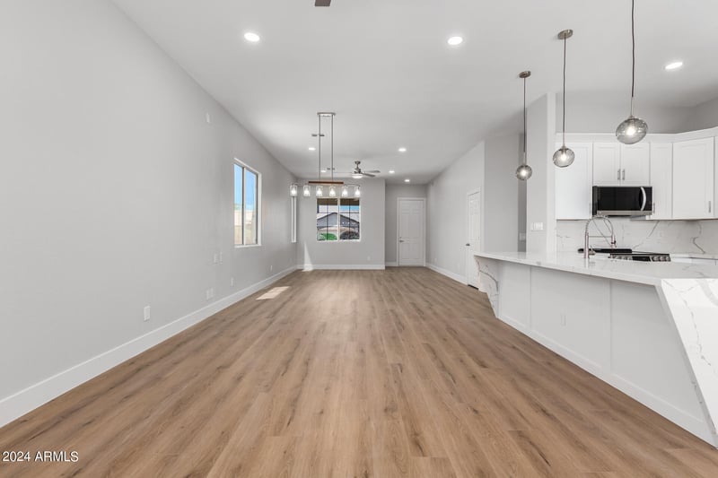 13711 Tara Ln, Surprise, AZ 85374