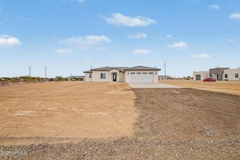 1372 372nd Dr, Tonopah, AZ 85354