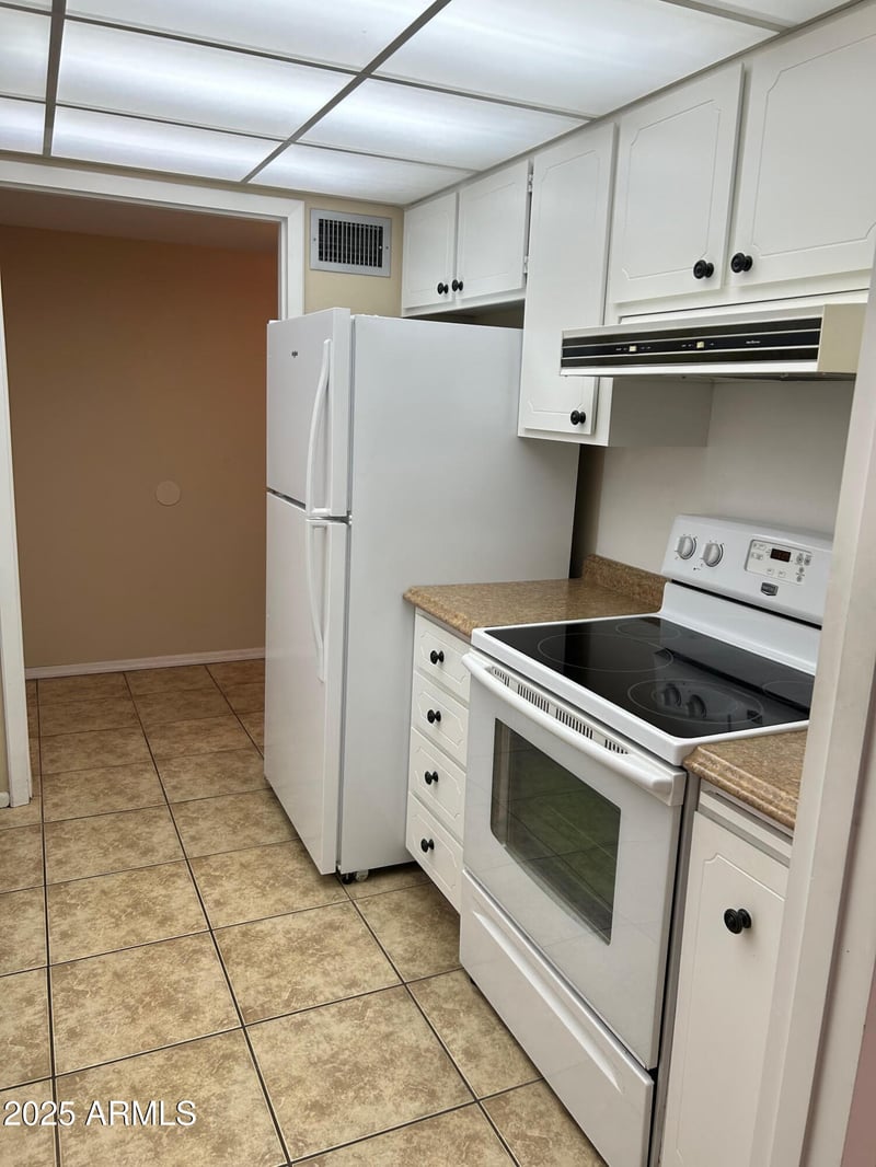 13720 98th Ave #A, Sun City, AZ 85351