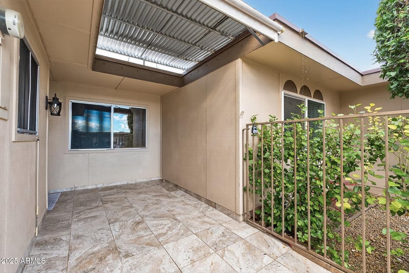 13721 98th Ave #C, Sun City, AZ 85351