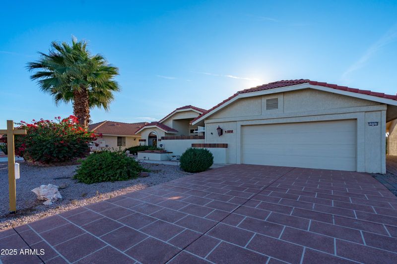 13727 W Aleppo Dr, Sun City West, AZ 85375