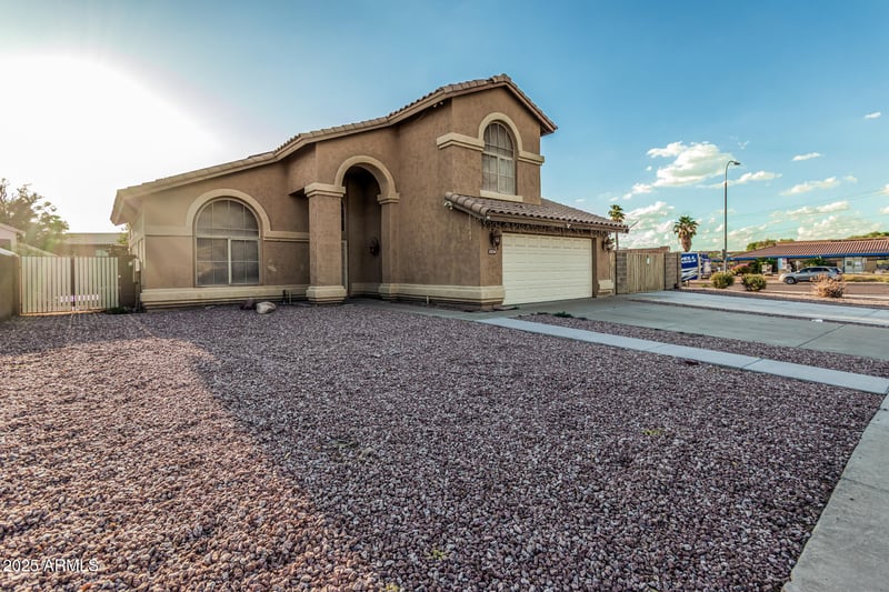 13734 80th Dr, Peoria, AZ 85381