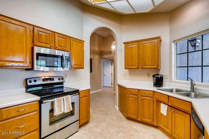 13742 W Greenview Dr, Sun City West, AZ 85375