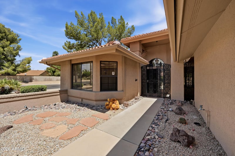 13747 Villa Ridge Dr, Sun City West, AZ 85375