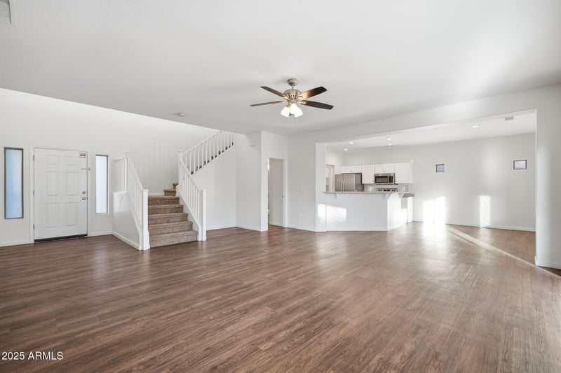 13755 Mauna Loa Ln, Surprise, AZ 85379