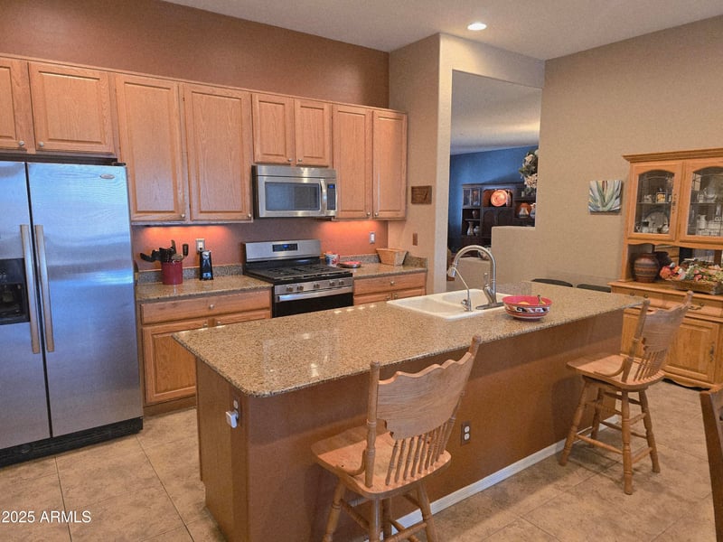 13767 Gelding Dr, Surprise, AZ 85379