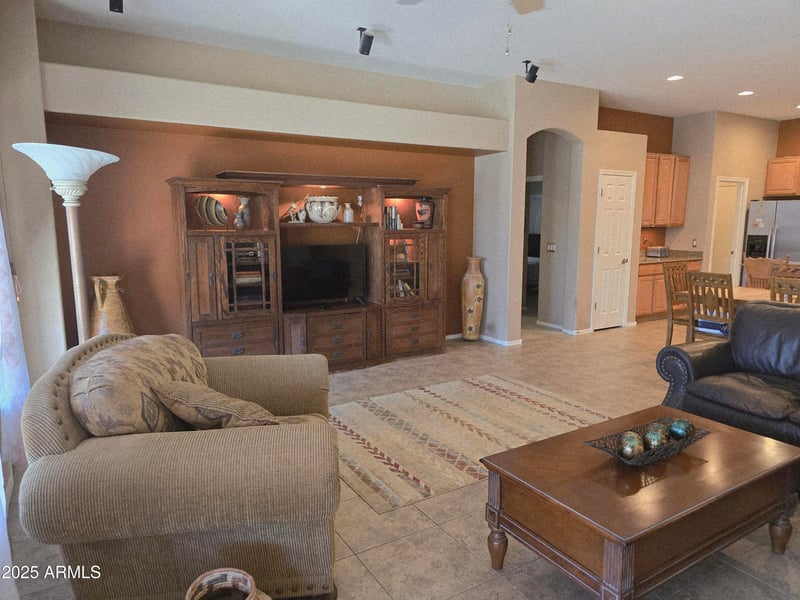 13767 Gelding Dr, Surprise, AZ 85379
