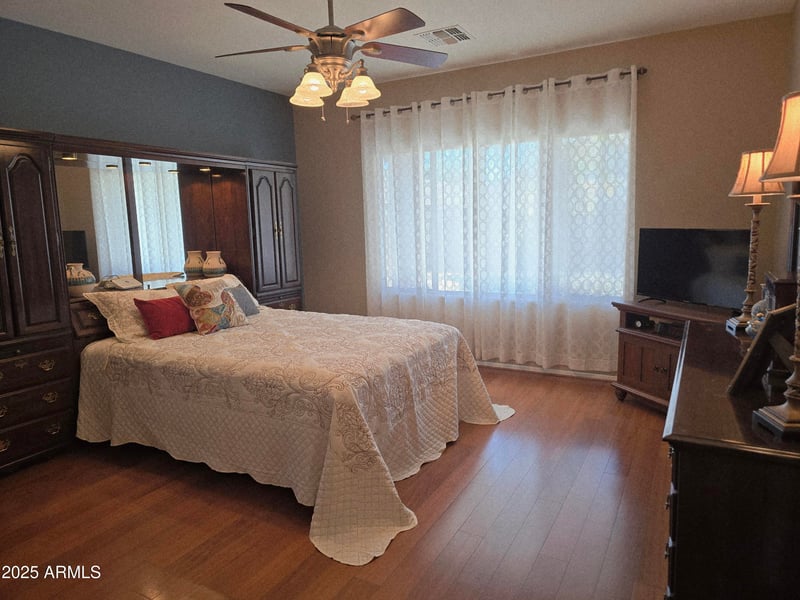 13767 Gelding Dr, Surprise, AZ 85379