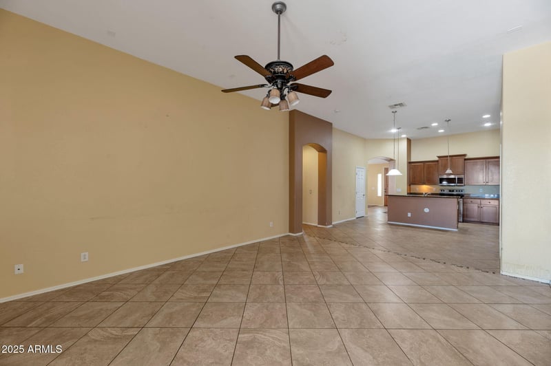 13779 Earll Dr, Avondale, AZ 85392