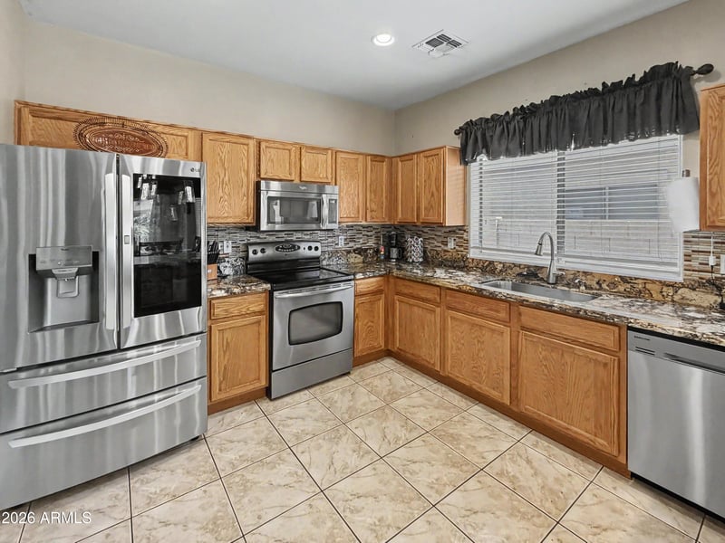 13787 W Maui Ln, Surprise, AZ 85379