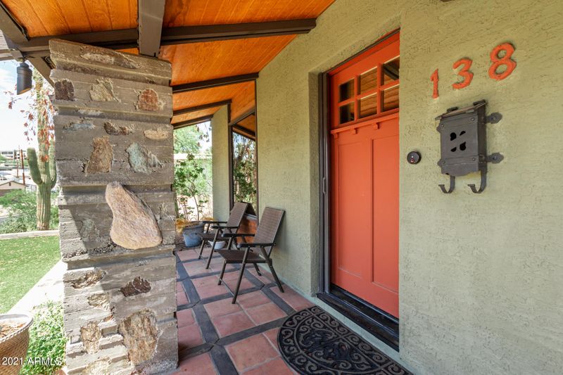 138 E Foothill Dr, Phoenix, AZ 85020