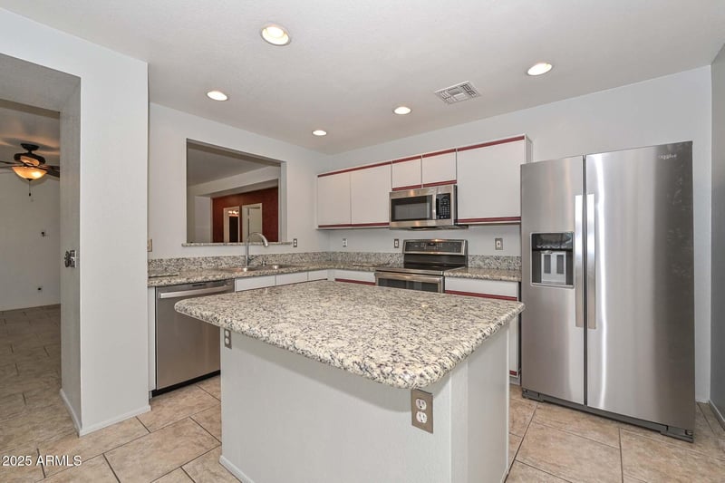 13802 Fargo Dr, Surprise, AZ 85374