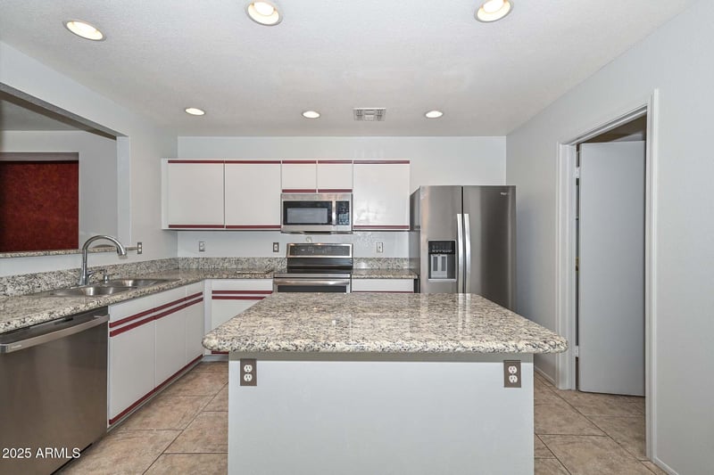 13802 Fargo Dr, Surprise, AZ 85374