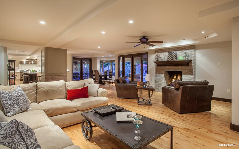 13803 S 33rd St, Phoenix, AZ 85044