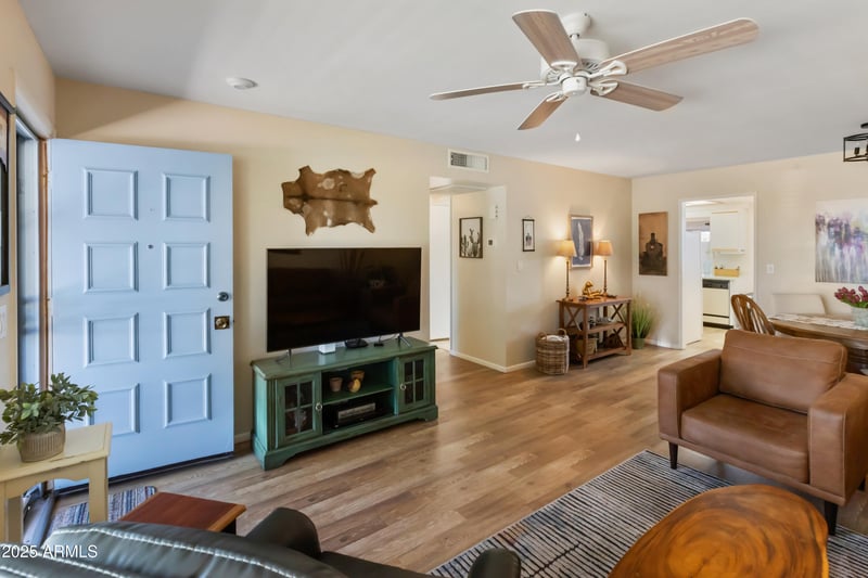13807 Garden Court Dr, Sun City, AZ 85351