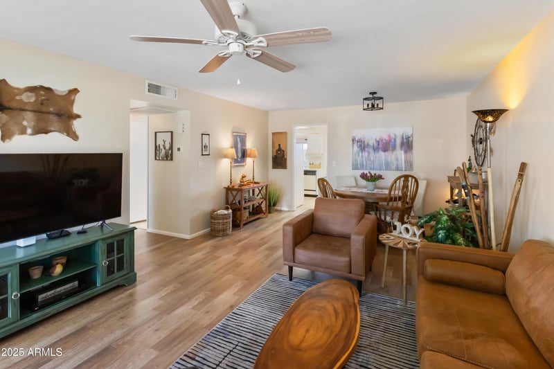 13807 Garden Court Dr, Sun City, AZ 85351