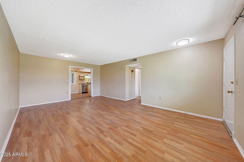 13808 Silverbell Dr, Sun City, AZ 85351