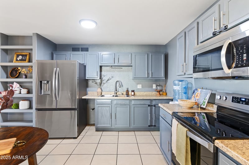13810 48th Ave, Glendale, AZ 85306