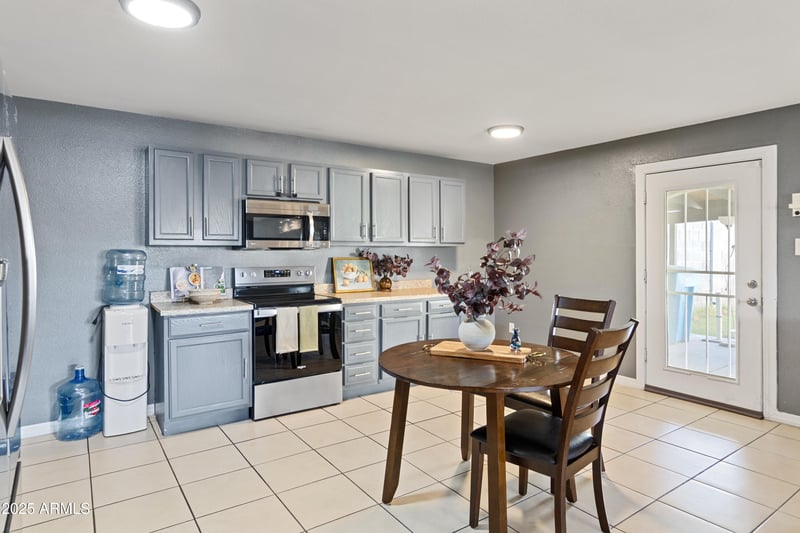 13810 48th Ave, Glendale, AZ 85306
