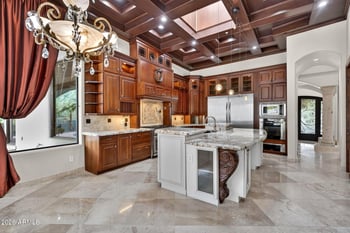 13811 Canyon Dr, Phoenix, AZ 85048