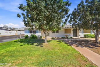 13811 N Garden Court Dr, Sun City, AZ 85351