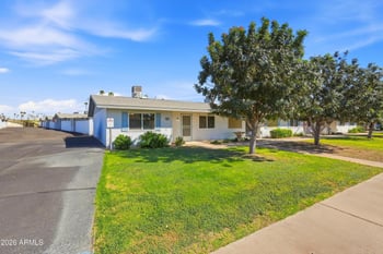 13811 N Garden Court Dr, Sun City, AZ 85351
