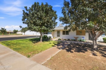 13811 N Garden Court Dr, Sun City, AZ 85351